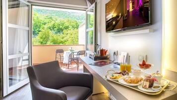 Ropa de cama de alta calidad, edredón y minibar