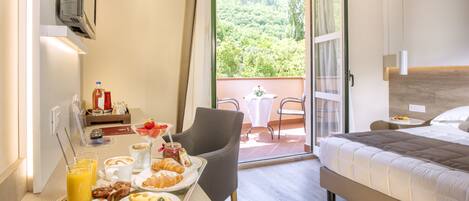 Literie de qualité supérieure, couette en duvet d'oie, minibar