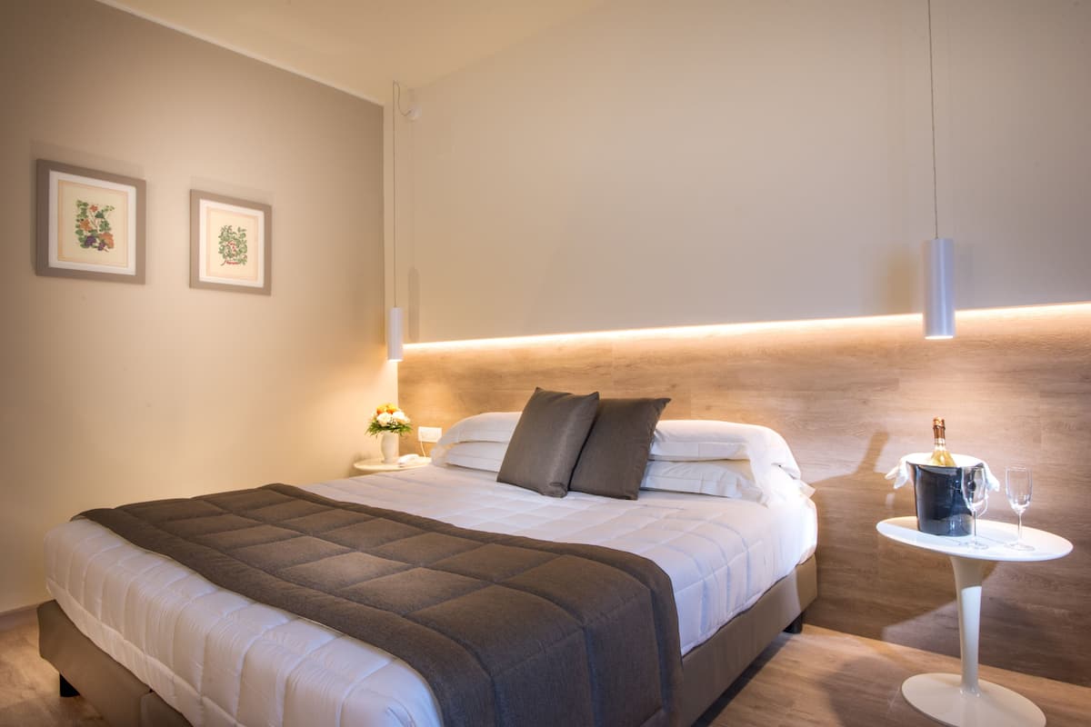 Literie de qualité supérieure, couette en duvet d'oie, minibar