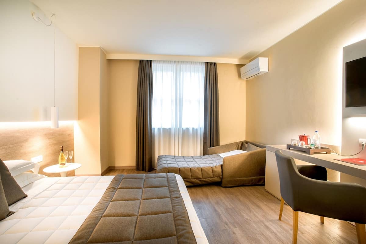 Chambre Triple Supérieure, 1 chambre