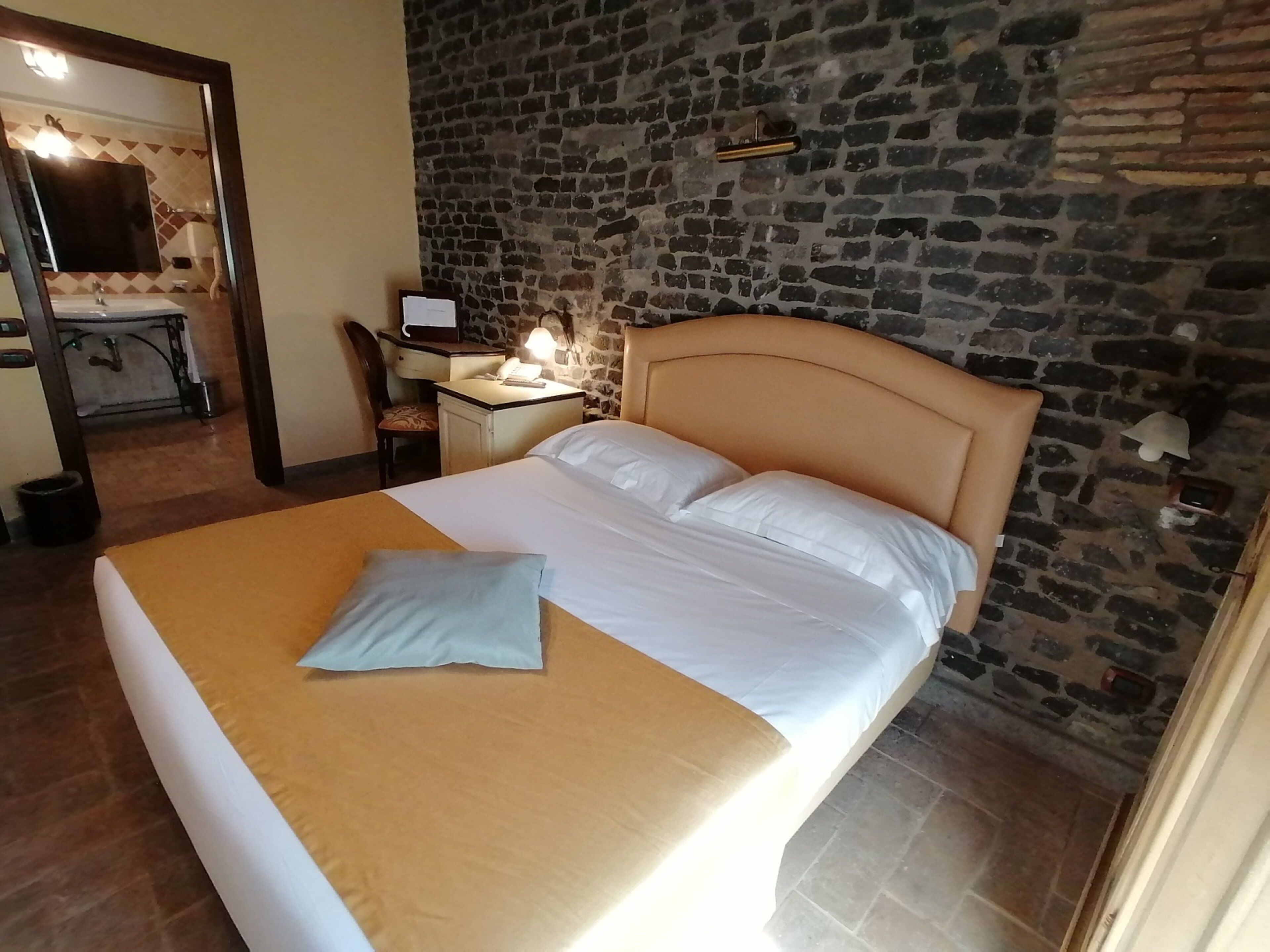 classic double room | premium bedding, minibar, in-room safe, individually furnished