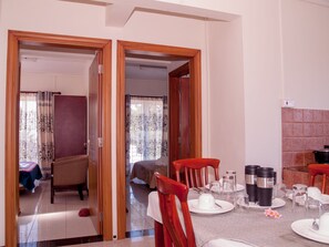 อพาร์ทเมนท์สำหรับครอบครัว | บริการอาหารในห้องพัก