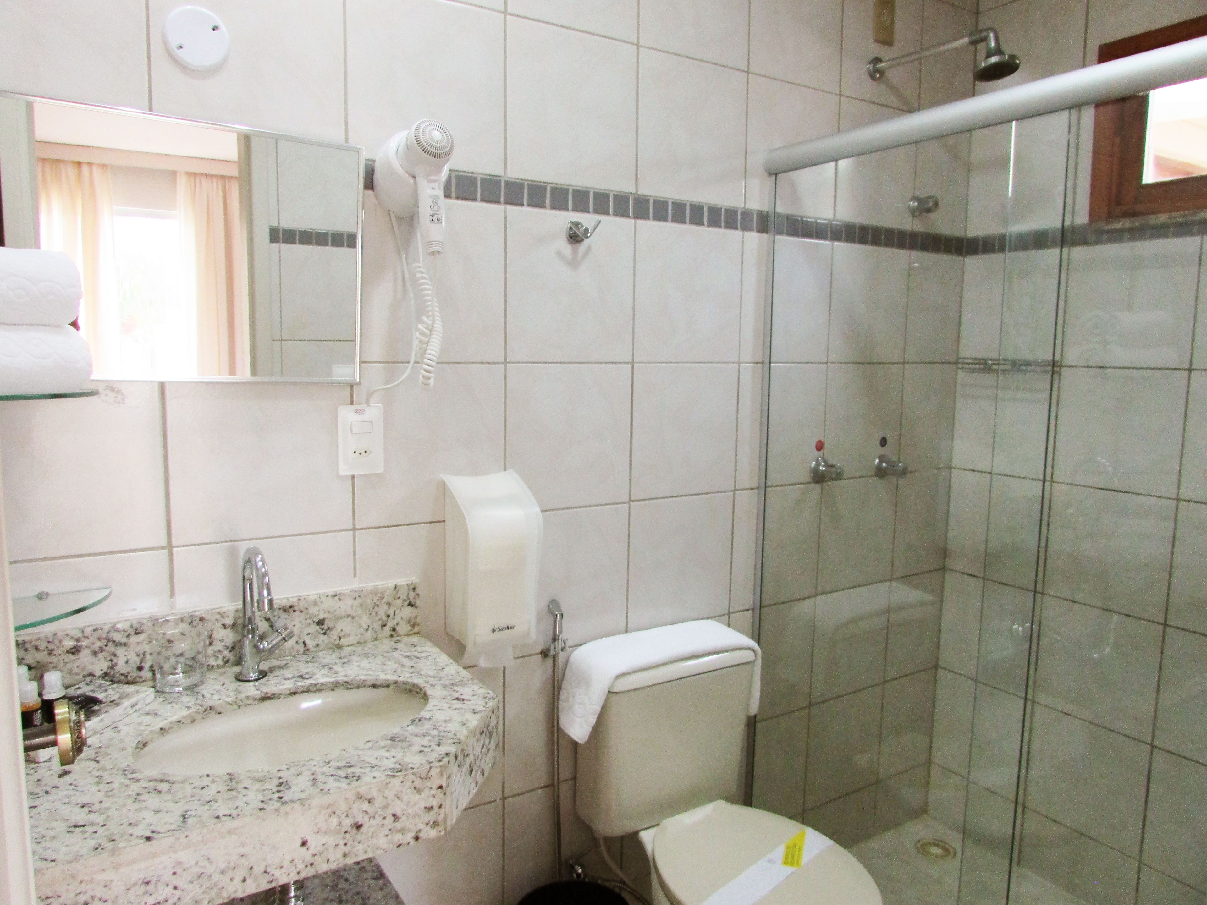 1 bedroom, minibar, desk, laptop workspace