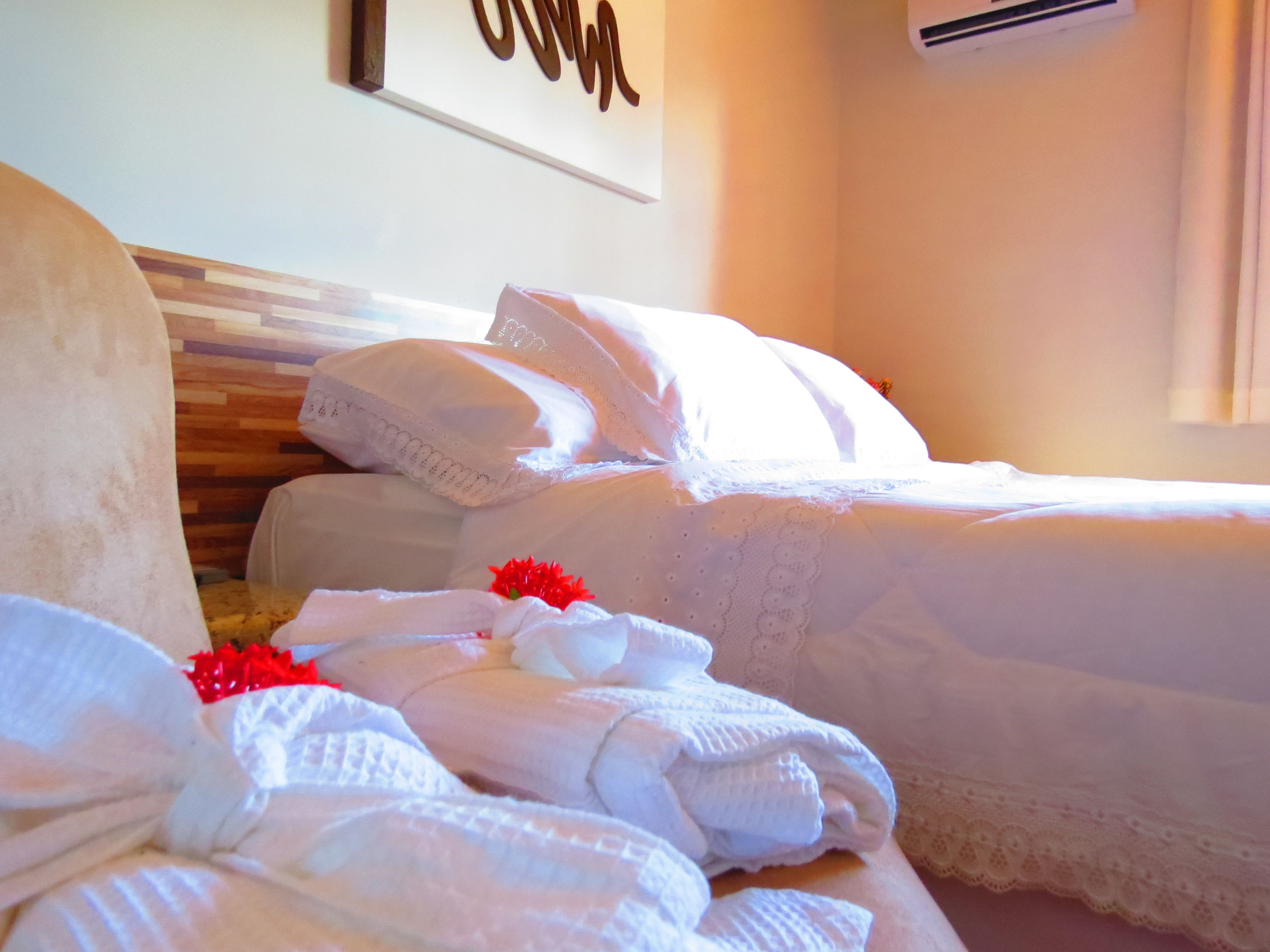 1 bedroom, minibar, desk, laptop workspace