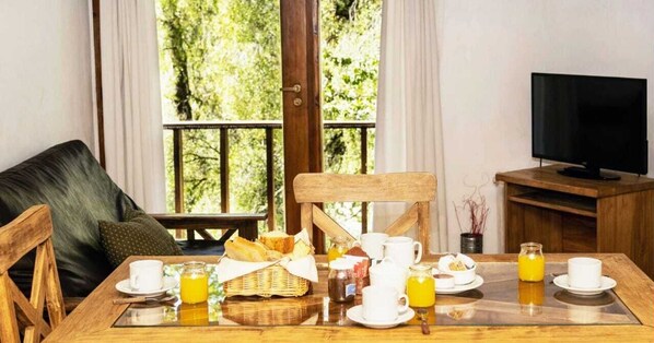 Front of property - Rucaleufú Apart Hotel y Cabañas (San Martín de los Andes)