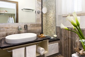 Bathroom sink - Hotel Golfo del Sole (Follonica)