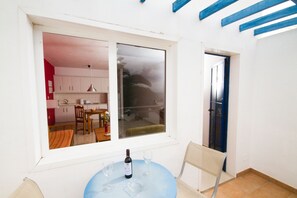 In-room dining - Apartamentos Parque Tropical (Tías)