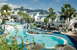 2 outdoor pools, sun loungers - Apartamentos Parque Tropical (Tías)