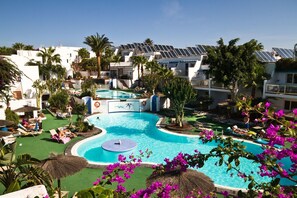 2 outdoor pools, sun loungers - Apartamentos Parque Tropical (Tías)