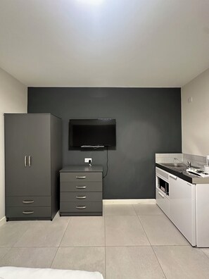 雙人房 | 埃及棉床單、高級寢具、筆電工作空間、隔音