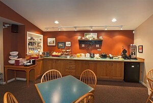 Desayuno continental gratuito y diario