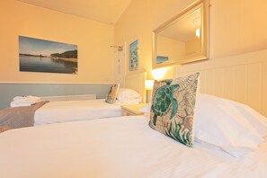 Zweibettzimmer, mit Bad ((Room 2))