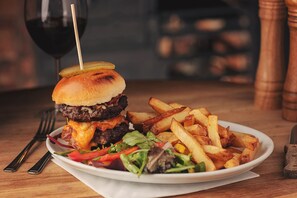 Food and drink - The Tavern - Steakhouse and Lodge (Alnwick)