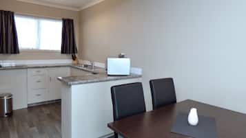 Superior Two Bedroom Apartment | Private kitchenette