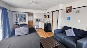 Deluxe One Bedroom | Private kitchenette | Fridge, microwave, electric kettle, toaster