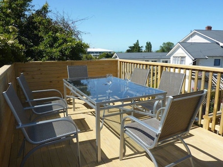 Zimmer, 5 Schlafzimmer (House) | Balkon. Anchor Motel