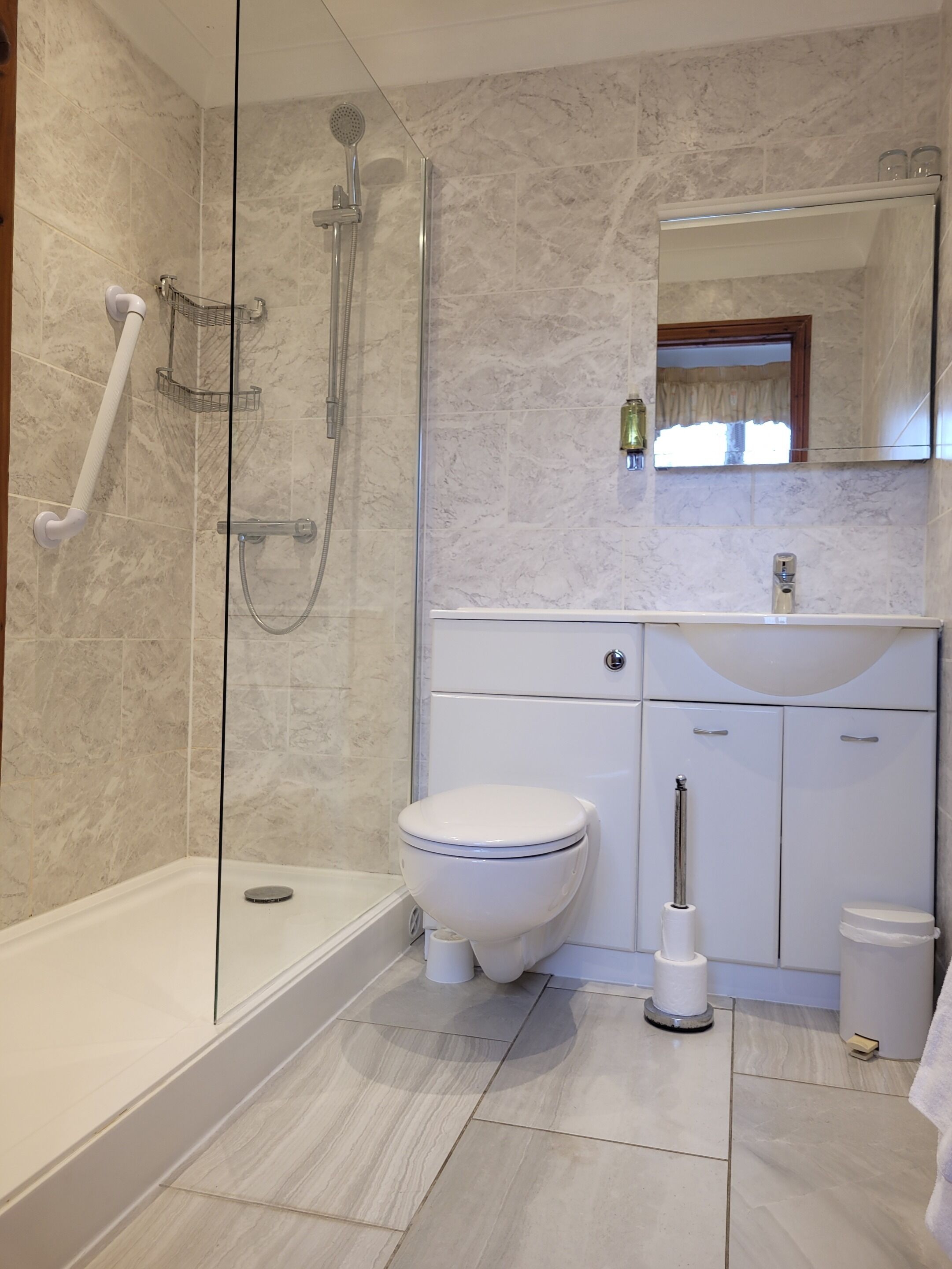 double room, ensuite (standard) | bathroom