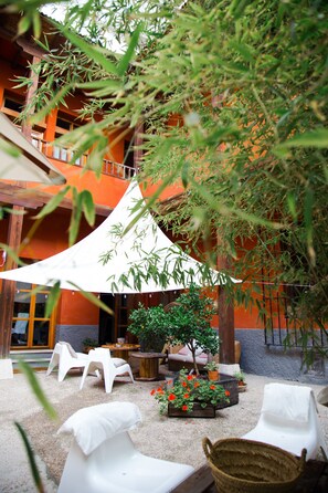 Terrace/patio - Hotel El Cocheron 1919 (Aranjuez)