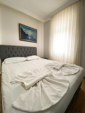 Desk, soundproofing, free cribs/infant beds, free WiFi - Nergiz Hotel (Antalya)