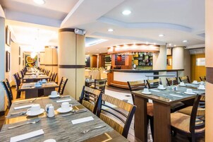 매일 유럽식 아침 식사 유료