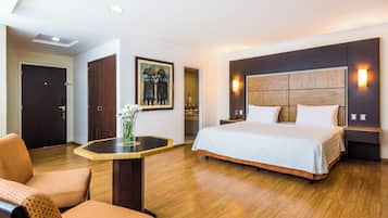 Kamar Double Deluks | 1 kamar tidur, selimut bulu angsa, minibar, dan brankas