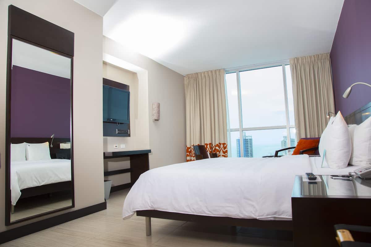 Rock Platinum Suite Two Bedroom | Vistas desde la habitación