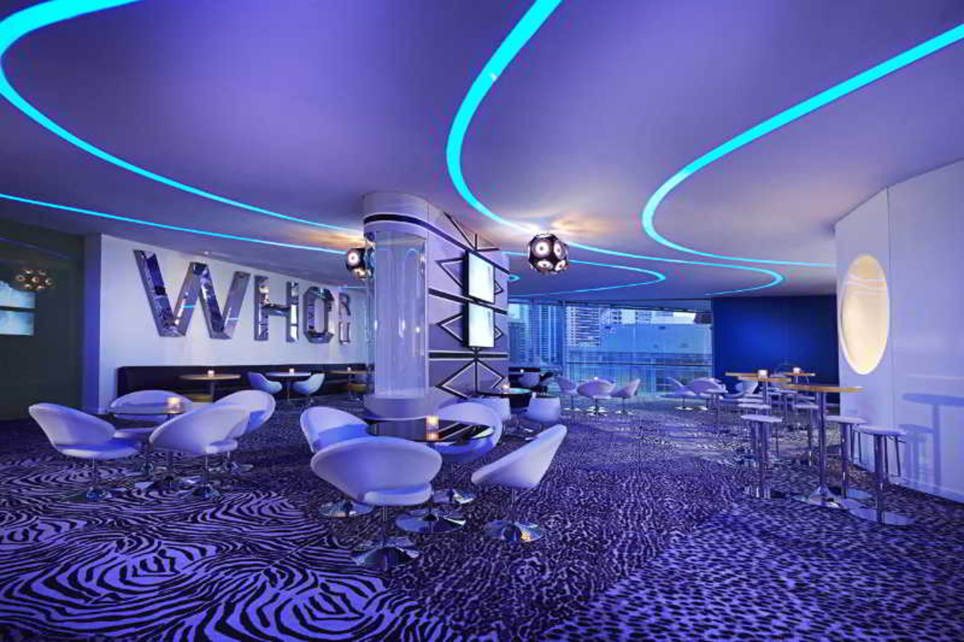 4 من البارات/الاستراحات، بار لتقديم مشهيات التاباس