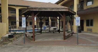 Texas Inn and Suites RGV