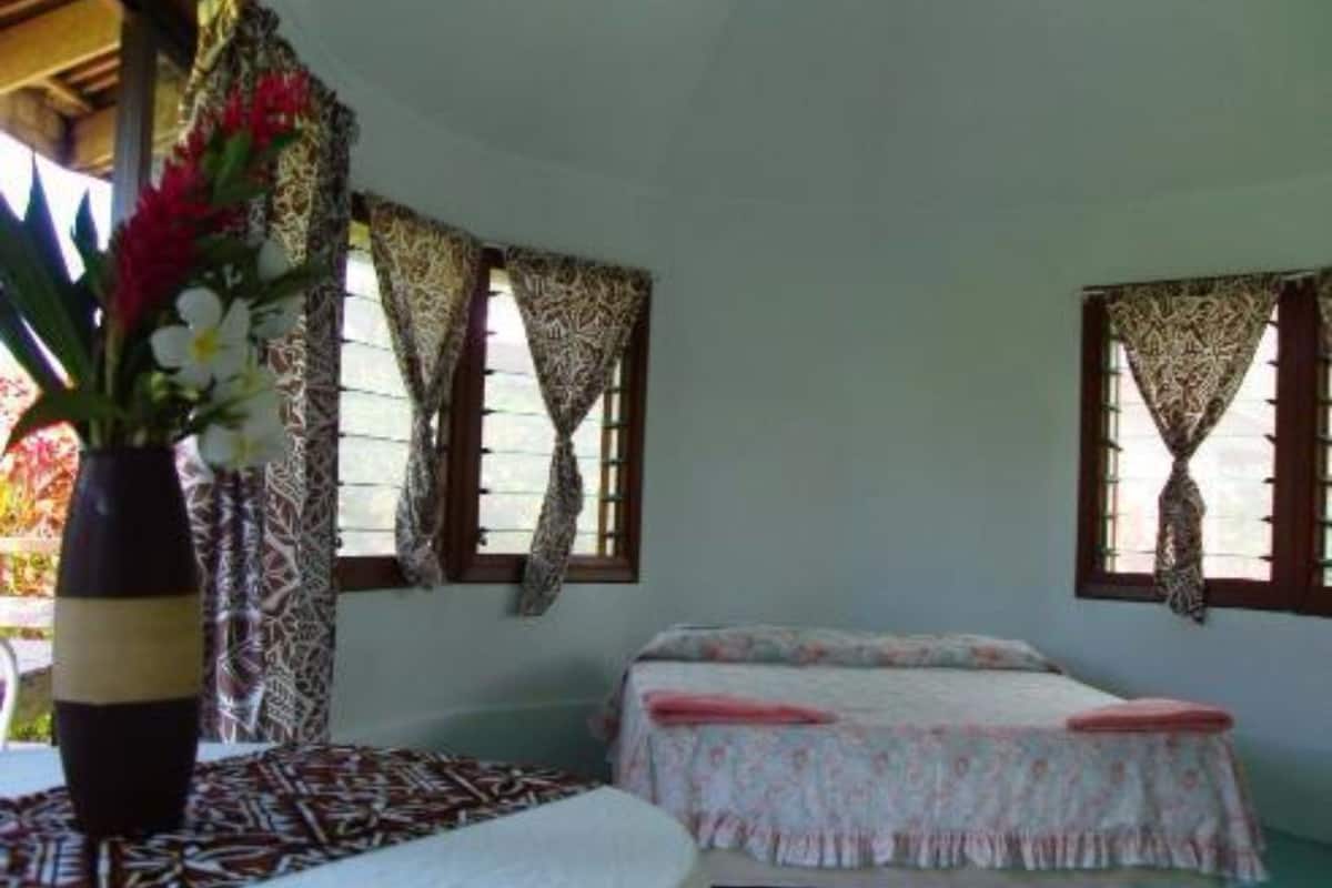 Garden View Bungalow, Ensuite, Ceiling Fan | Bed sheets