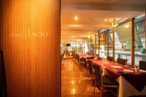 Se sirven desayunos, almuerzos y cenas