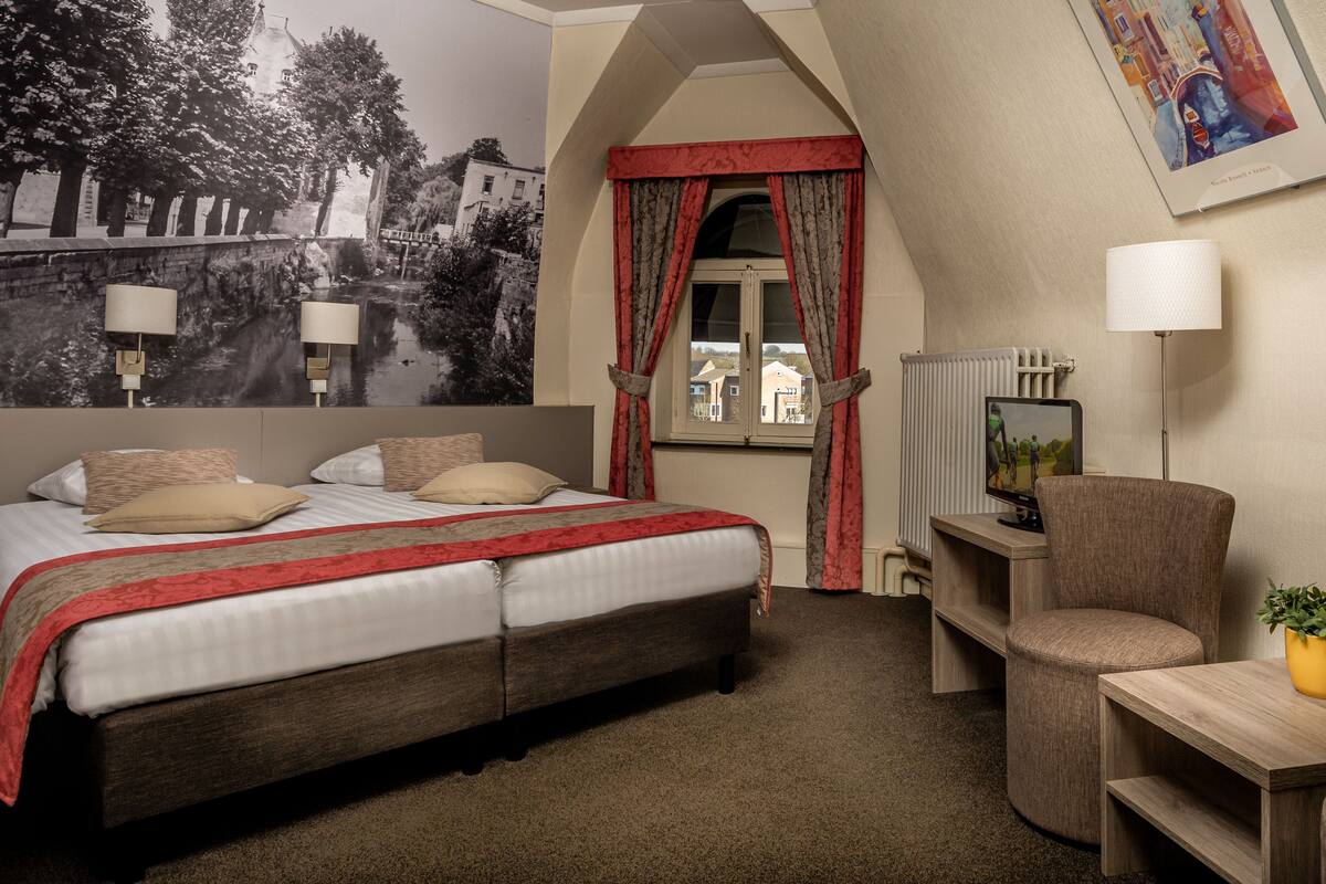 comfort double room | minibar, in-room safe, desk, cots/infant beds