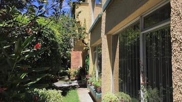 Standard Room | Courtyard view