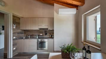 Apartment, 1 Bedroom, Vineyard View, Annex Building (Check in 2-6 PM) | Room amenity