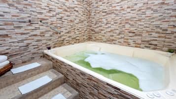 Gezichtsbehandelingen, manicures en pedicures, massagebehandelingen
