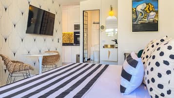 Studio Apartment with Kitchenette | ๊ฐ์ค ๋ด ๊ธ๊ณ , ๋ฌด๋ฃ WiFi, ์นจ๋ ์ํธ