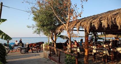 Niriides Beach Hotel