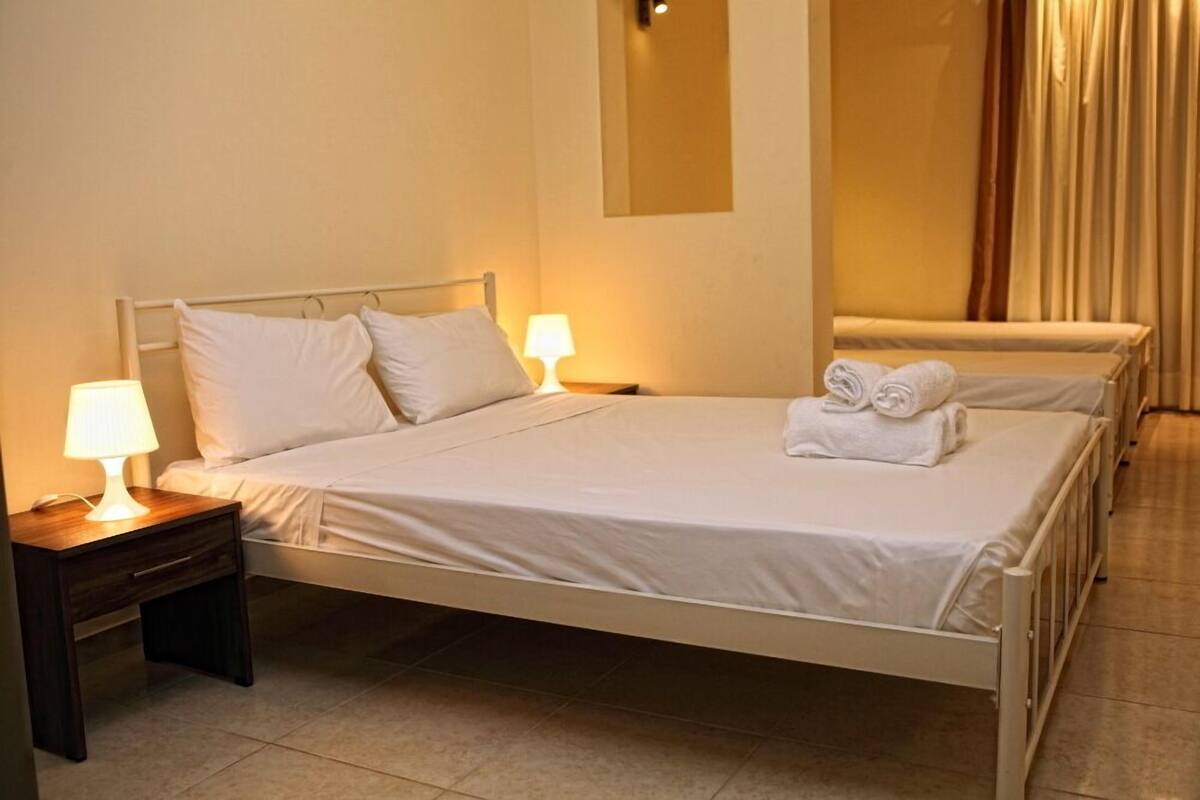 Triple Room | Iron/ironing board (on request), cribs (free), WiFi (free)