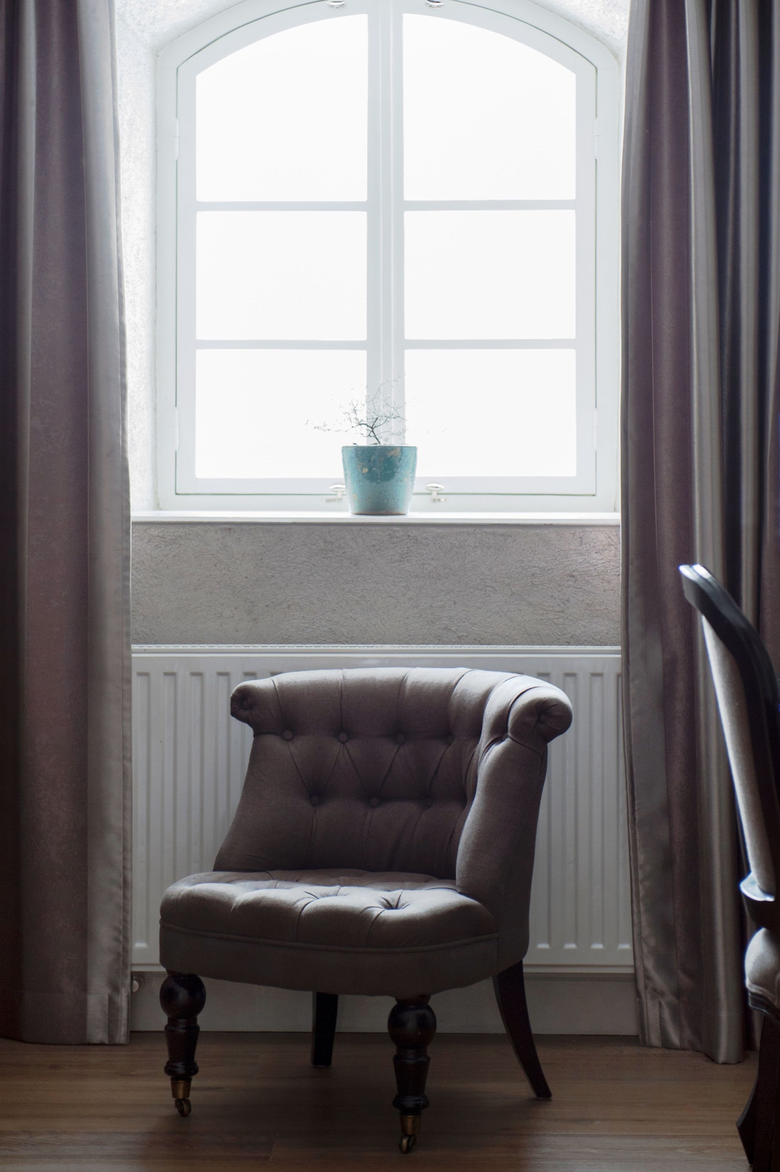 classic double room | minibar, in-room safe, desk, blackout curtains