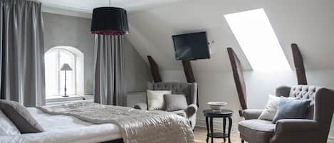 Minibar, in-room safe, desk, blackout curtains