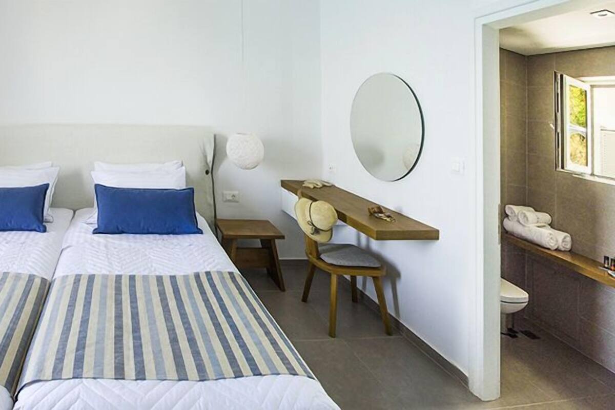 Standard Apartment, 1 Bedroom | Desk, blackout curtains, iron/ironing board (on request)