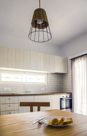 Two Bedroom Apartment for 4 people | Dapur peribadi | Ketuhar gelombang mikro (atas permintaan), pembancuh kopi/teh 