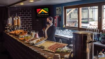 Free daily buffet breakfast