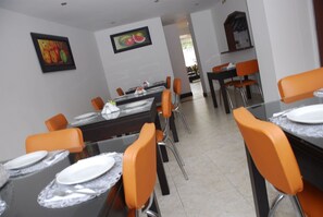 Free daily continental breakfast