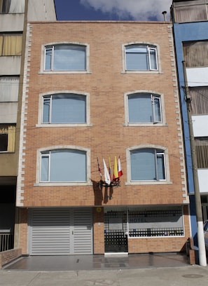 Fachada da propriedade