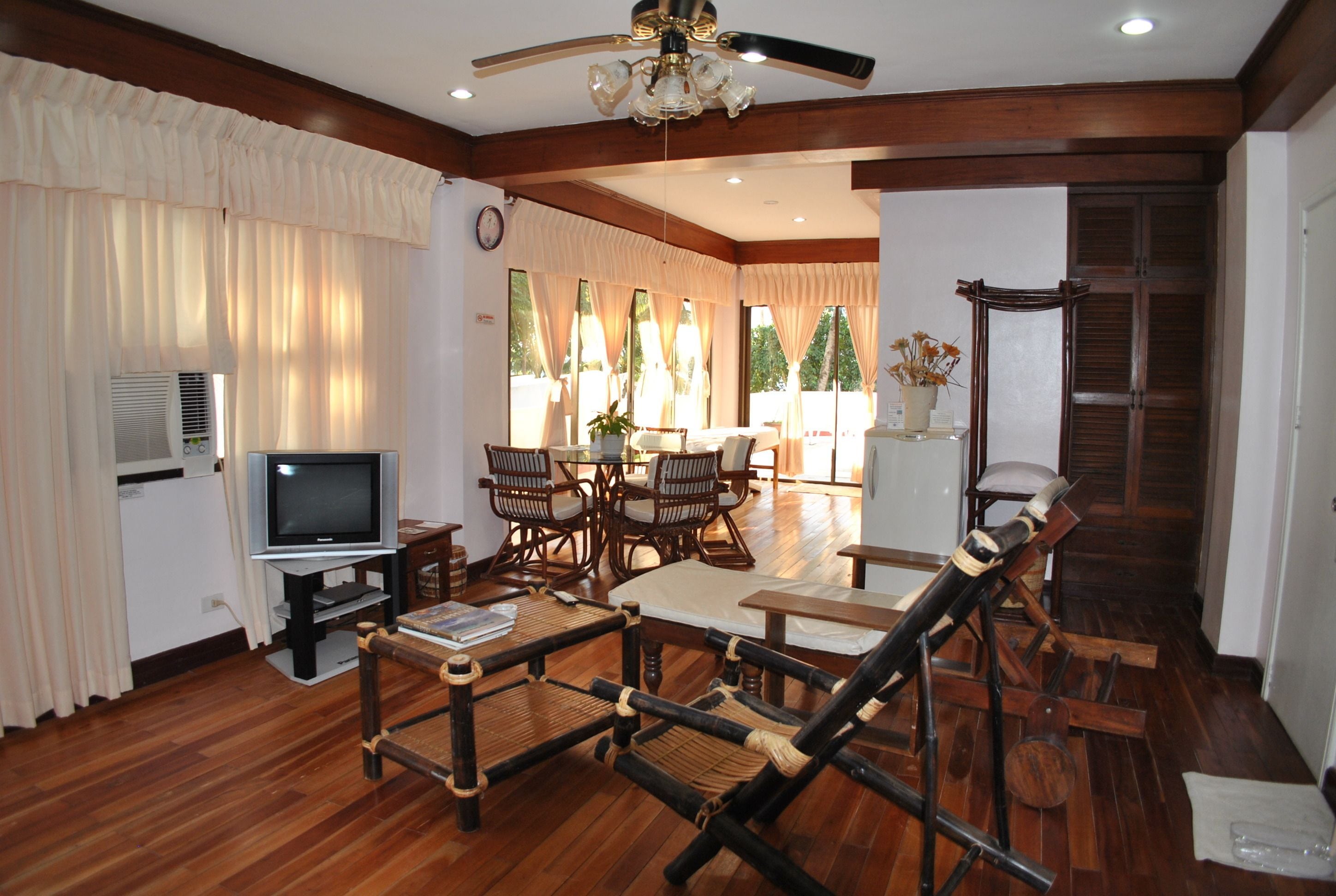 junior suite, sea view ( 2f ) | lobby lounge