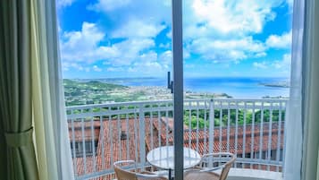 Deluxe Twin Room, 1 Bedroom, Ocean View | Balcony view