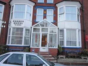 Exterior - Sussex Hotel (Blackpool)