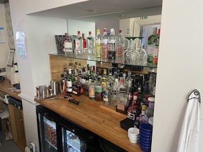 Bar (on property) - Alexandra Hotel (Weymouth)