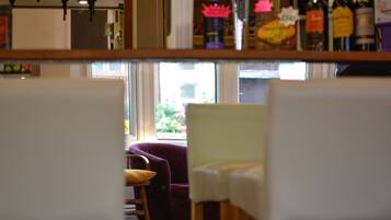 Bar (en la propiedad)