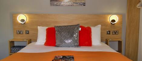 Doppelzimmer (2nd floor) | Bettwäsche aus ägyptischer Baumwolle, Schreibtisch